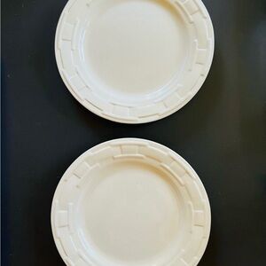 Longaberger Pottery Woven Traditions Round Ivory Luncheon Plates